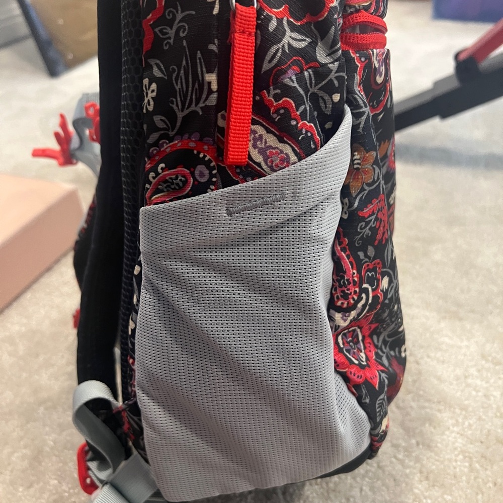 Vera Bradley Coleman Women’s Daypack backpack 15L - Picture 13 of 14